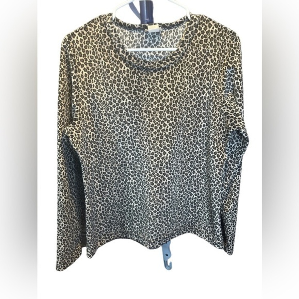 Crossroads Women’s Animal Print Long sleeve Top Medium